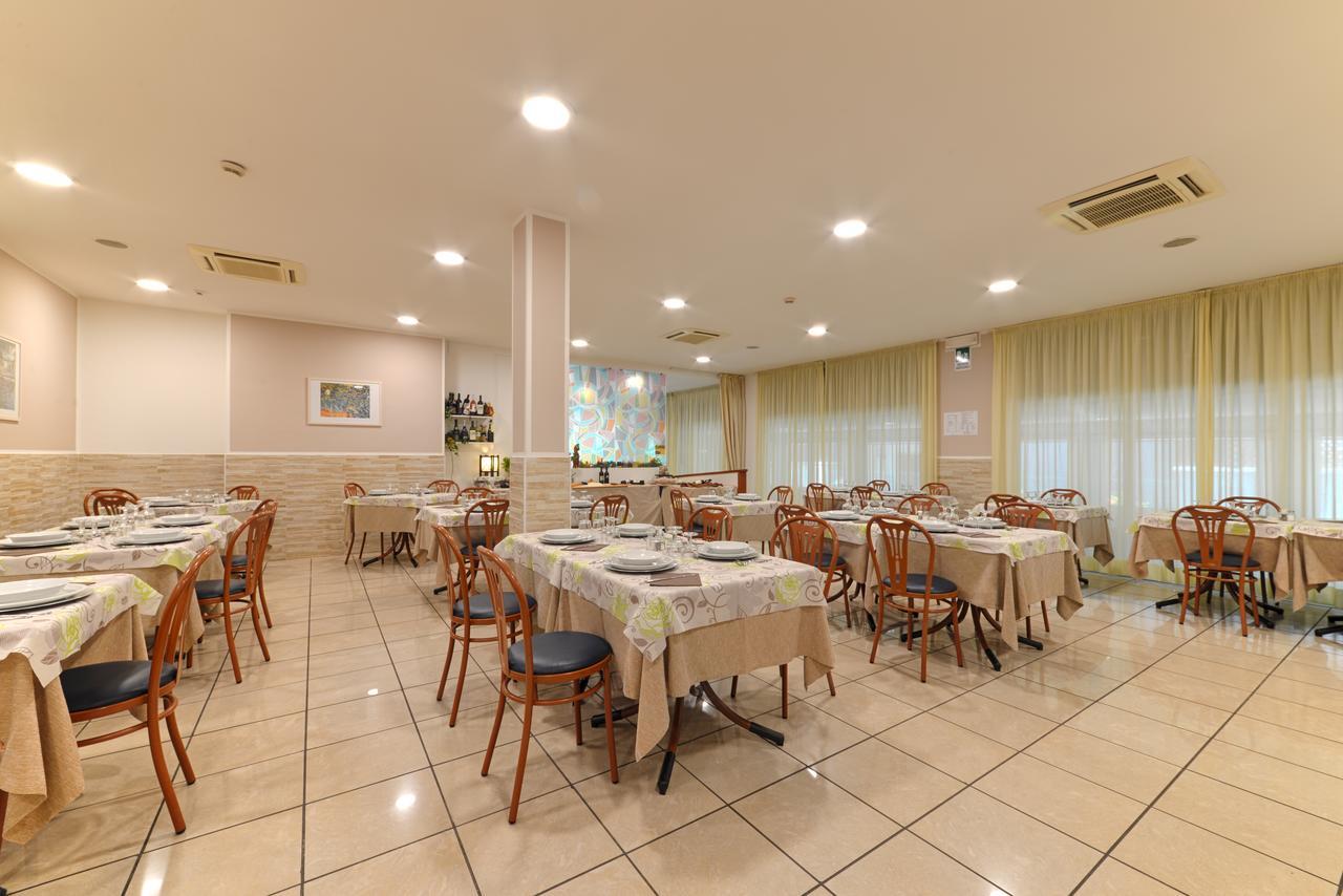 Hotel Taormina Riccione Zewnętrze zdjęcie
